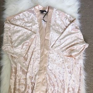 Pink velvet kimono